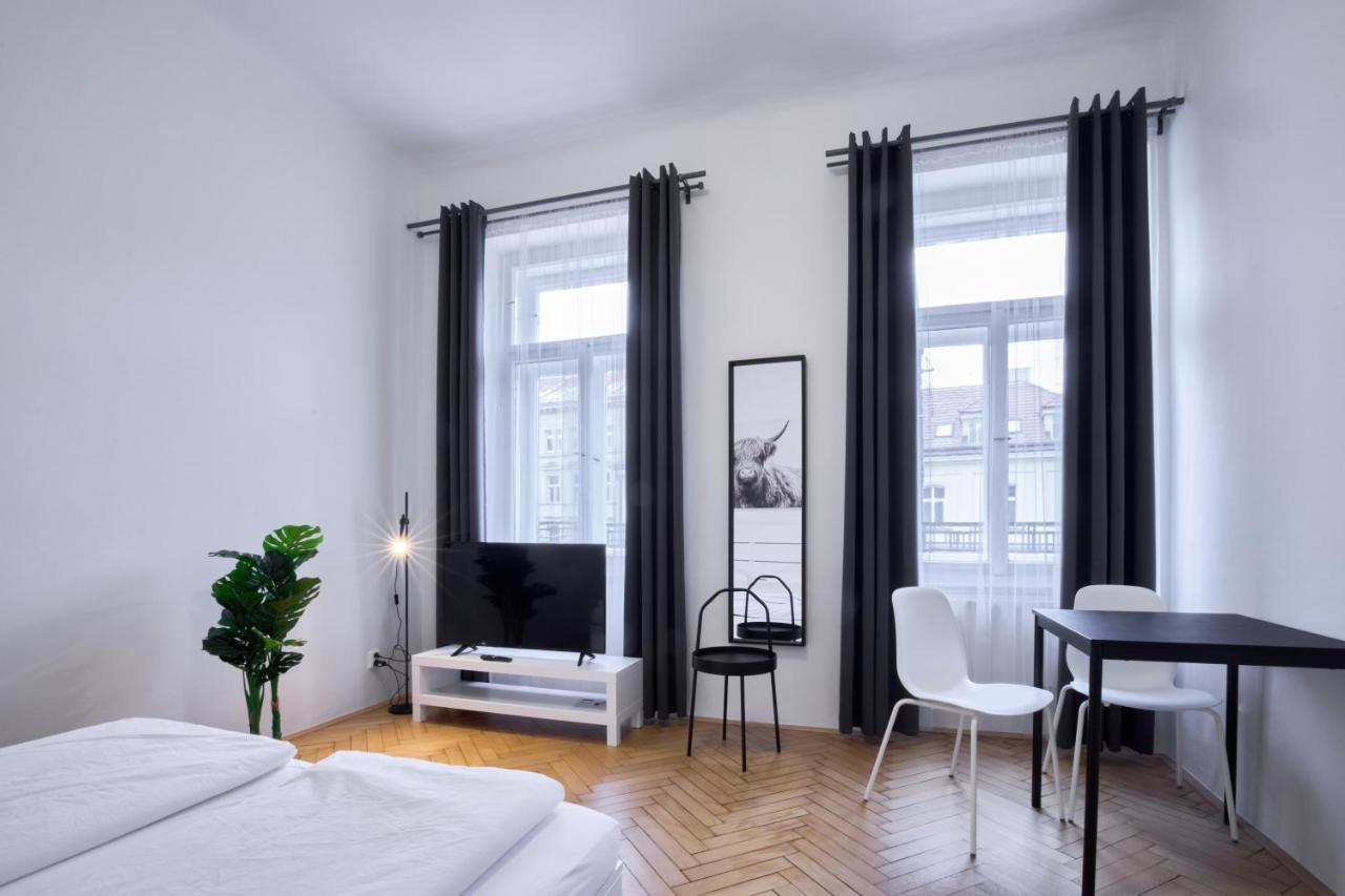 Archibald Flats Praag